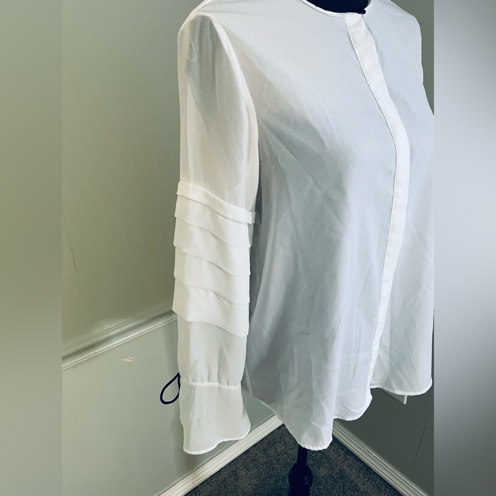Zara Basic Sheer White Button Down Detail Sleeves… - image 5